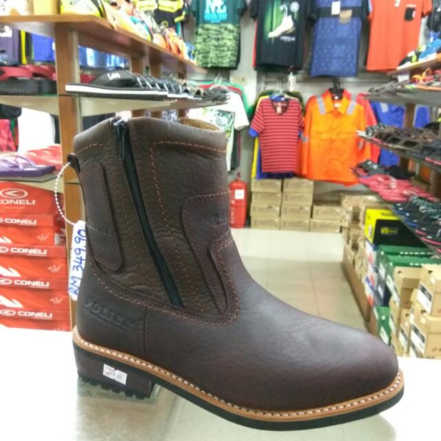Police shop safety shoes