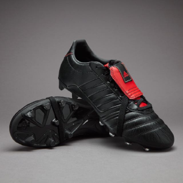 Adidas Gloro 15.1 (Red/Black), Sports 