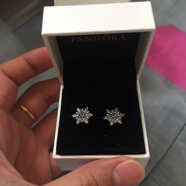 Pandora Snowflake Earrings, Women's 