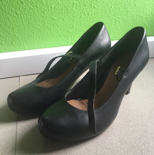 clarks comfort heels