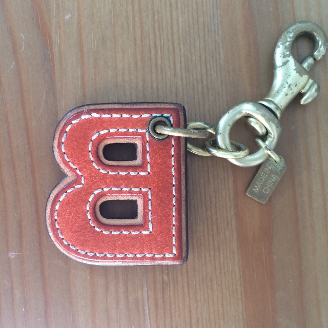 Coach letter new arrivals keychain