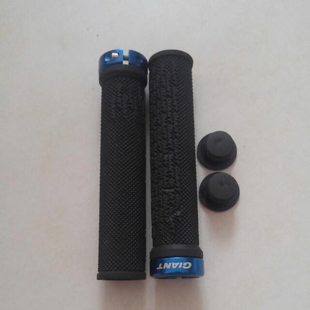 giant lock on grips