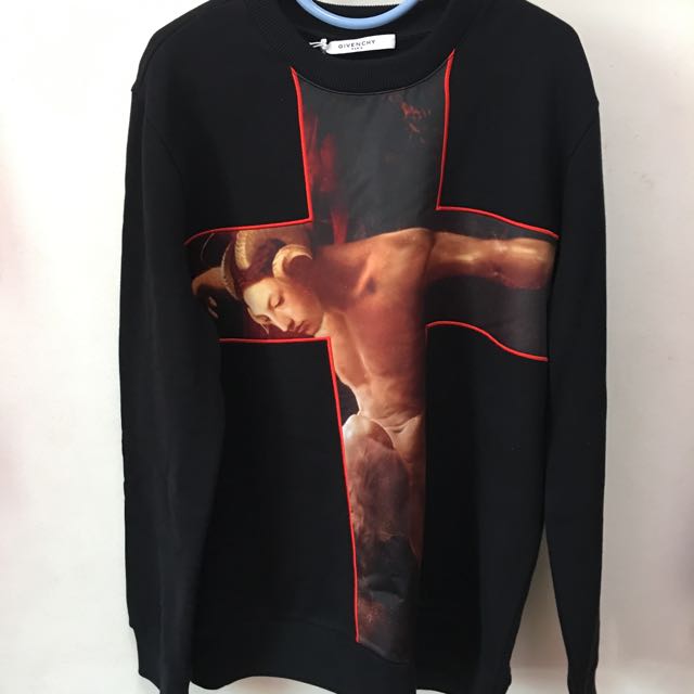 Givenchy Sweater, Men's Fashion, Tops & Sets, Hoodies on Carousell