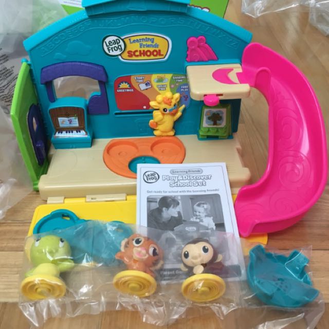 Leapfrog play and cheap discover school set