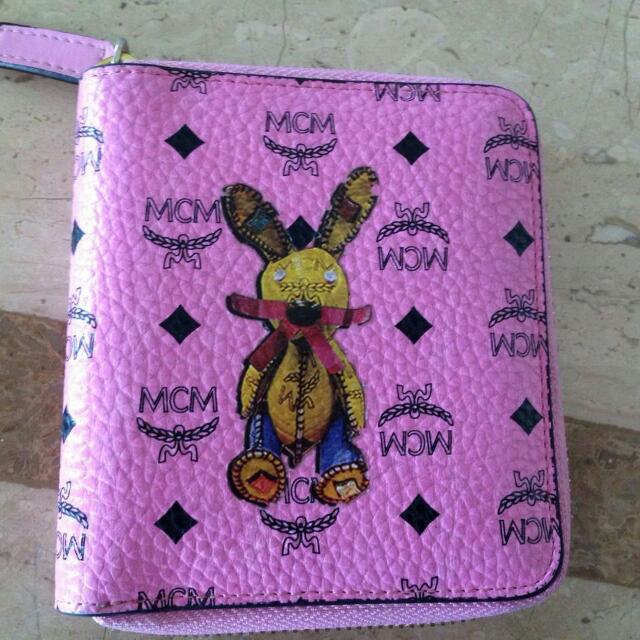 Mcm wallet replica deals