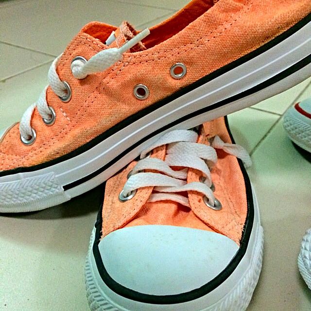 peach converse shoes