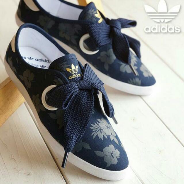 BNIB Adidas Originals Relace Flower In Navy