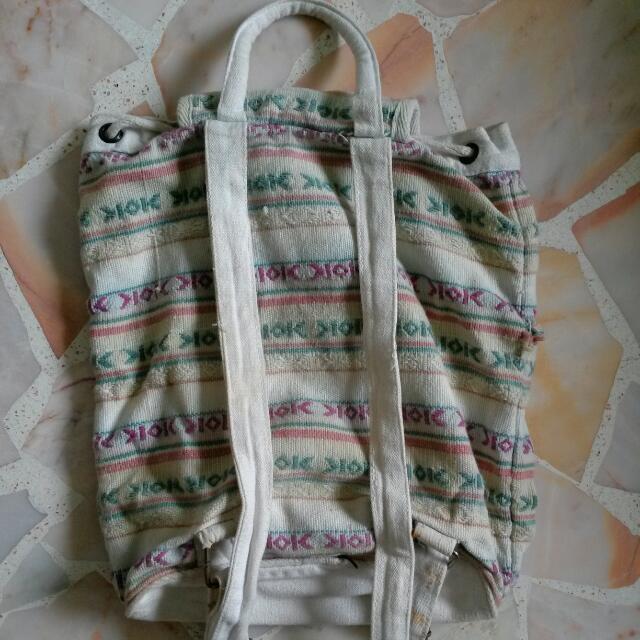 Backpack (Category: Backpacks) located in Singapore. Submitted by zenventurous2 (Listing ID 79913126, Image 2). Description: .