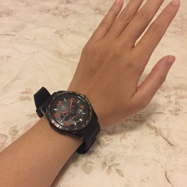 Casio EDIFICE WR 100M, 名牌精品, 精品手錶在旋轉拍賣