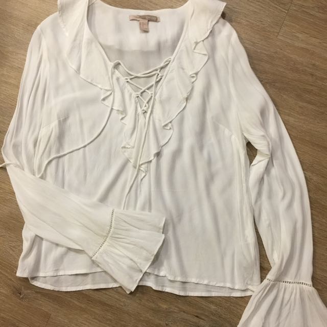 white ruffle shirt forever 21