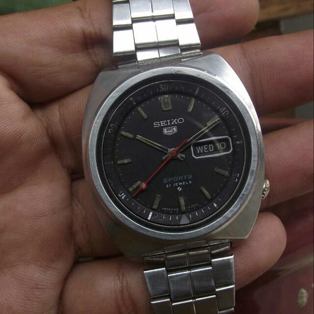 Jam Tangan Seiko 5 Sports Vintage Original Bukan Casio Mido Alba Ac Fesyen Pria Jam Tangan Di Carousell