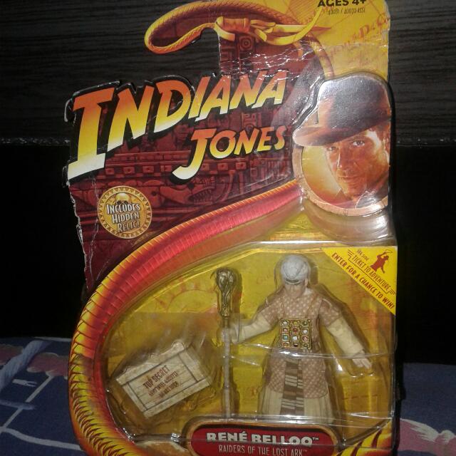 raiders of the lost ark action figures