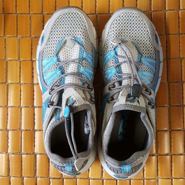 teva sport shoes