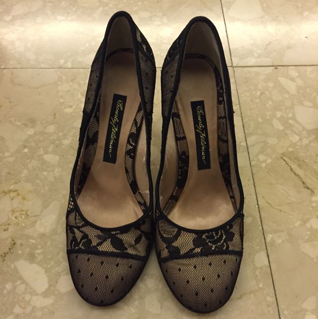 Beverly Feldman Dusty Pink Lace Heels, 女裝, 鞋, 高跟鞋- Carousell