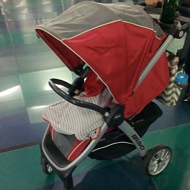 chicco bravo stroller red