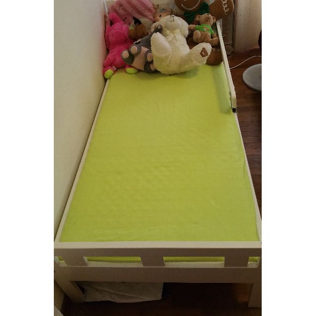Ikea kids/child Kritter bed + Vyssa Snosa mattress Ikea kids/child