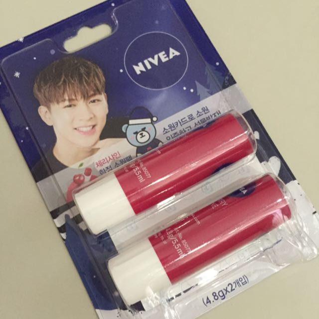 Nivea Cherry Shine Yunhyeong Lip Balm Set, Entertainment, K-Wave on Carousell Nivea Cherry Shine Yunhyeong Lip Balm Set, Entertainment, K-Wave on Carousell