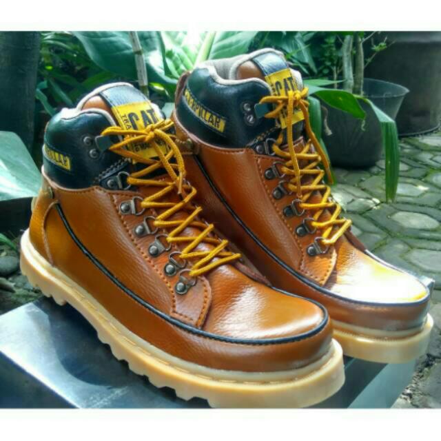 Sepatu Pria Cowok Safety Boot Caterpillar Tracking Kulit Sintetis Olshop Fashion Olshop Pria Di Carousell