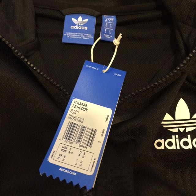 Size S Adidas NMD FZ Hoodie Men s Fashion Tops Sets Hoodies on Carousell