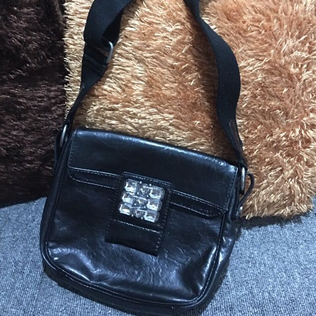 vera wang sling bag