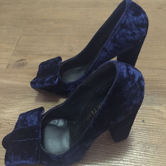 SALE!!! Platform Shoes (Category: Flats & Sandals) located in Quezon City. Submitted by mvaps (Listing ID 80128850, Image 1). Description: .