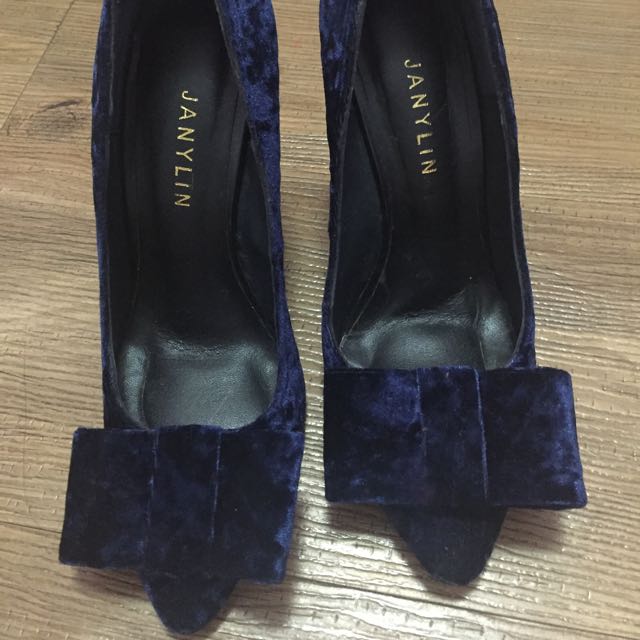 SALE!!! Platform Shoes (Category: Flats & Sandals) located in Quezon City. Submitted by mvaps (Listing ID 80128850, Image 3). Description: .