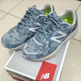 new balance 夜光 避震慢跑鞋 鞋號22.5