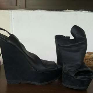Preloved Steve Madden Wedges