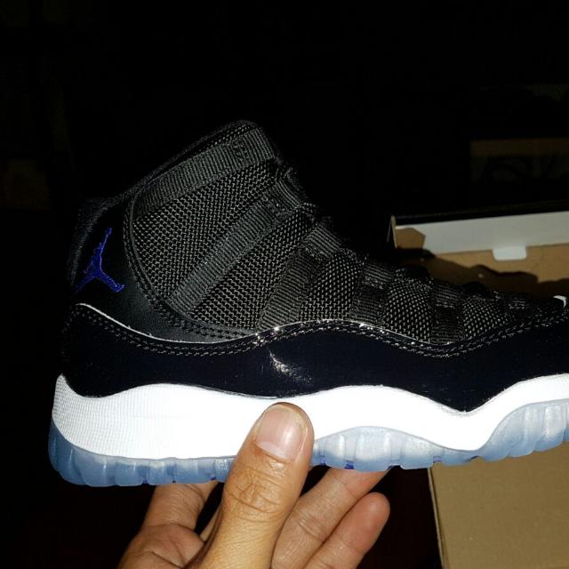 sepatu jordan space jam