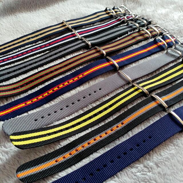 Christmas nato cheap strap