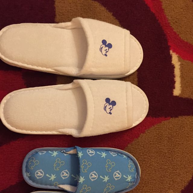 hotel bedroom slippers