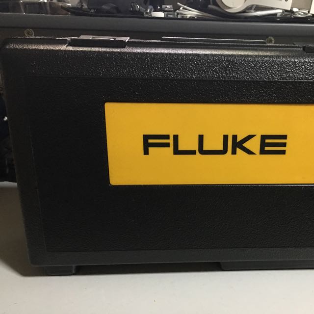 Fluke 112 True RMS Multimeter With Rugged Box, Health & Nutrition