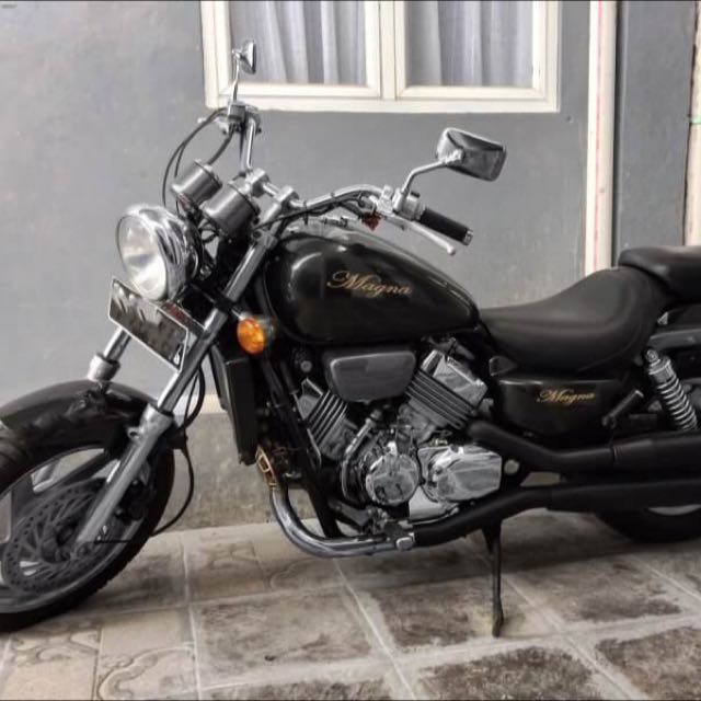 Honda magna 750cc sale