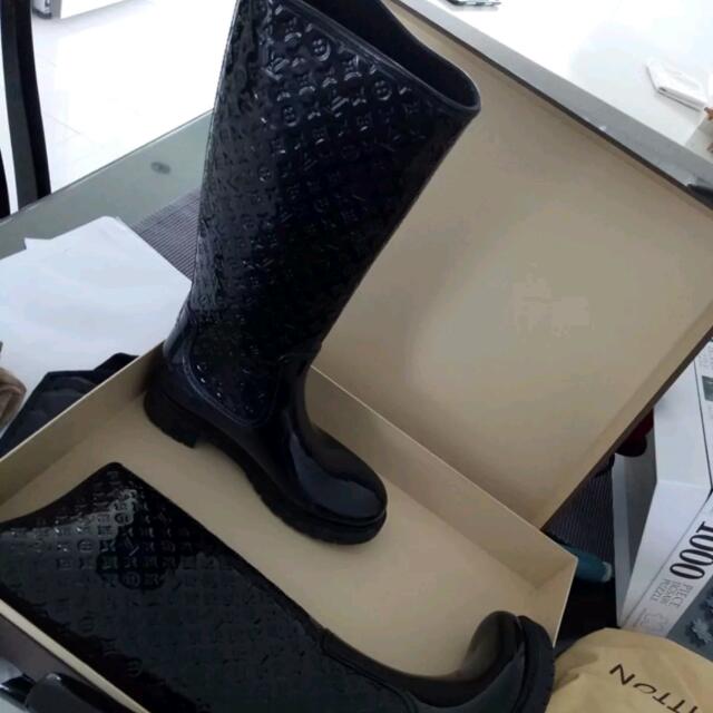 Louis Vuitton Gumboots Luxury Apparel on Carousell