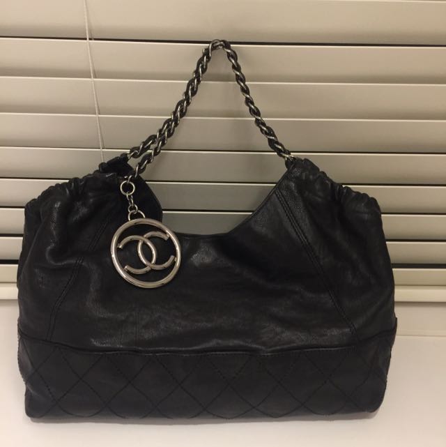 Chanel sales cabas tote