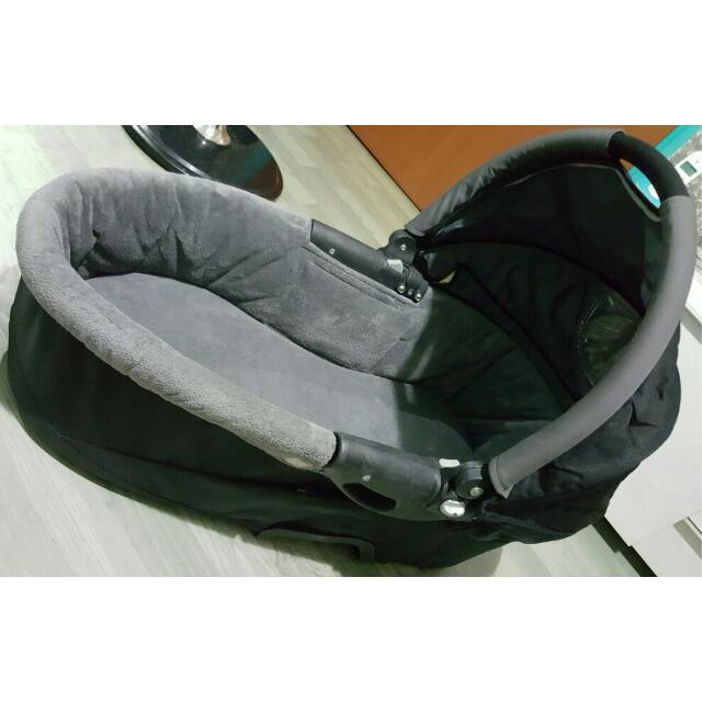 Dreami carrycot shop