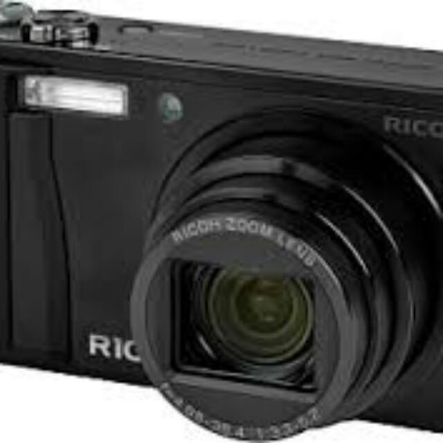 Ricoh R10 Digital Camera with Original Casing, Photography, Cameras on