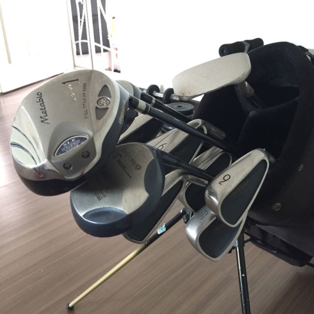 Golf Set (Category: Golf) located in Singapore. Submitted by kelsinew (Listing ID 80596385, Image 3). Description: Bestop Manuman Full set of golf clubs with (standing) bag. Parting, #1, 3, 3, 4, 5,6,7,8,9 SW and PW..