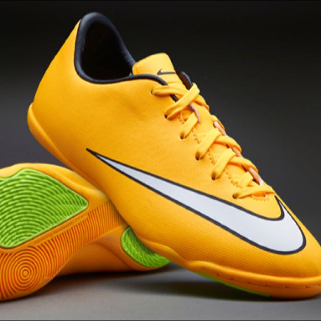 Nike mercurial clearance futsal orange