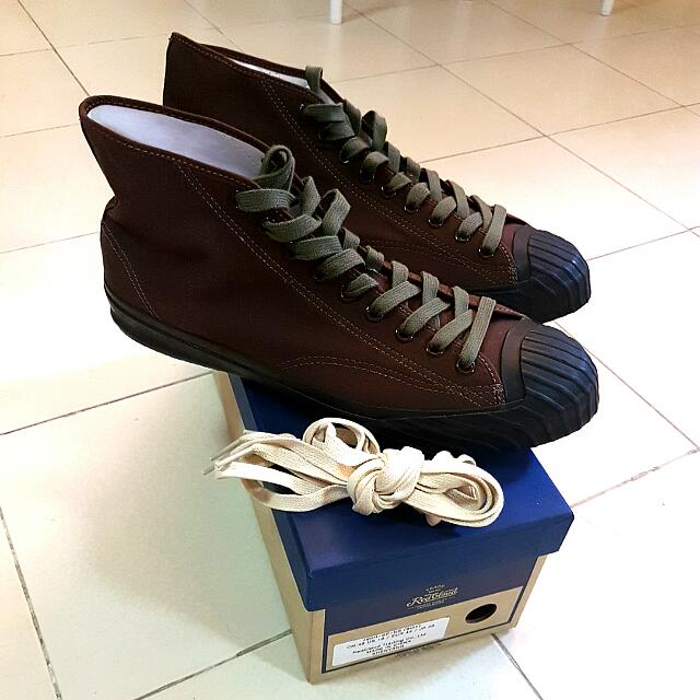 Red best sale cloud shoes