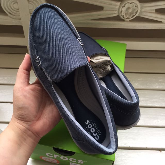 Crocs walu ii canvas loafer discount