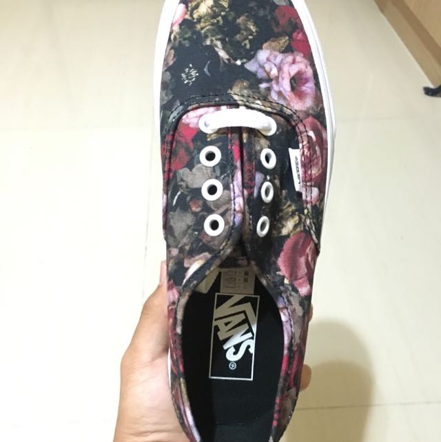 Vans moody floral authentic top