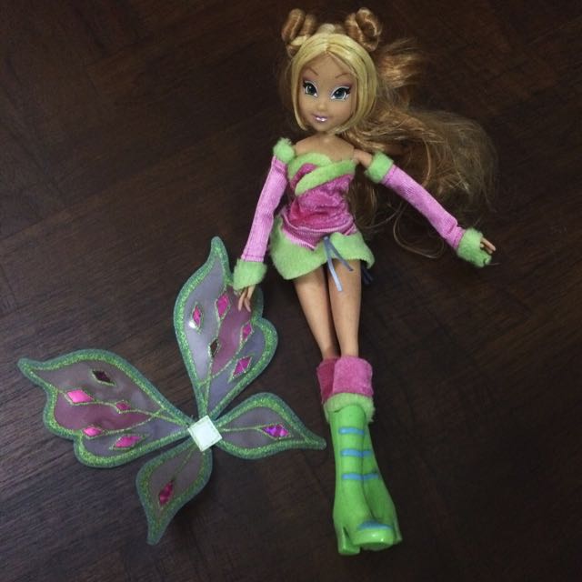 winx flora doll