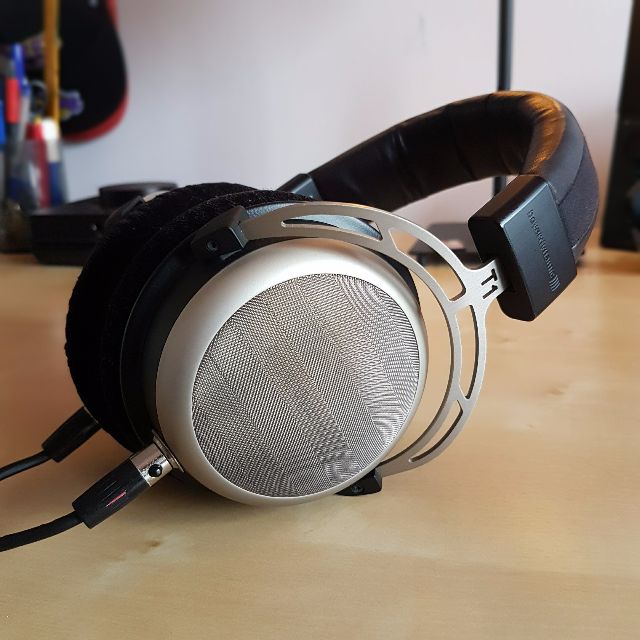 Beyerdynamic t1 top gen 1