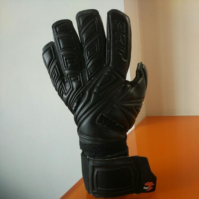 Fat sale gloves goalkeeper