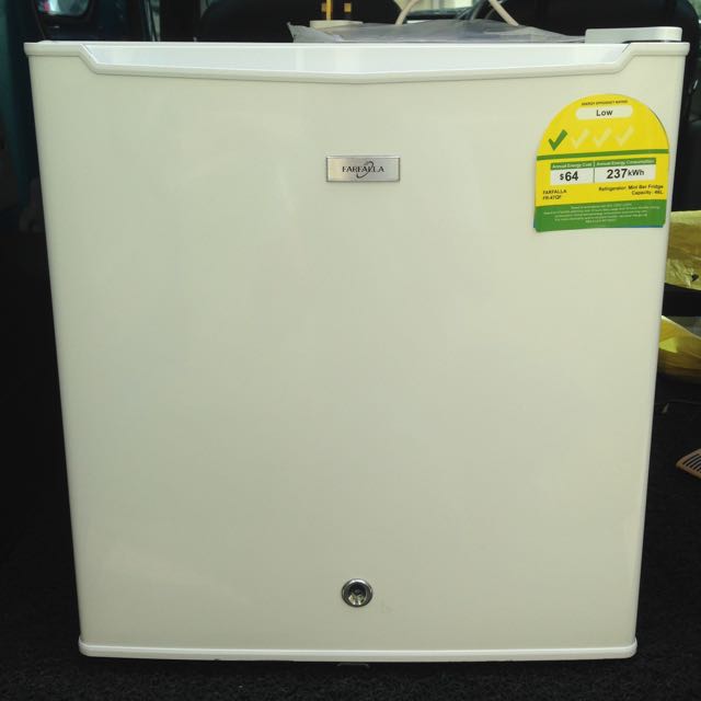Mini Fridge With Lock, TV & Home Appliances, Kitchen Appliances