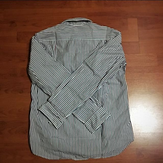 Muji Shirt, Men's Fashion, Tops & Sets, Tshirts & Polo Shirts on Carousell