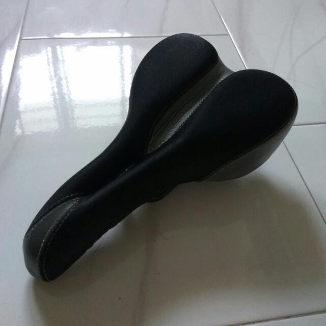 used bike saddles