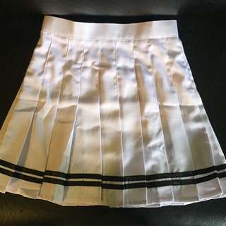 White Tennis Skirt With Double Black Line