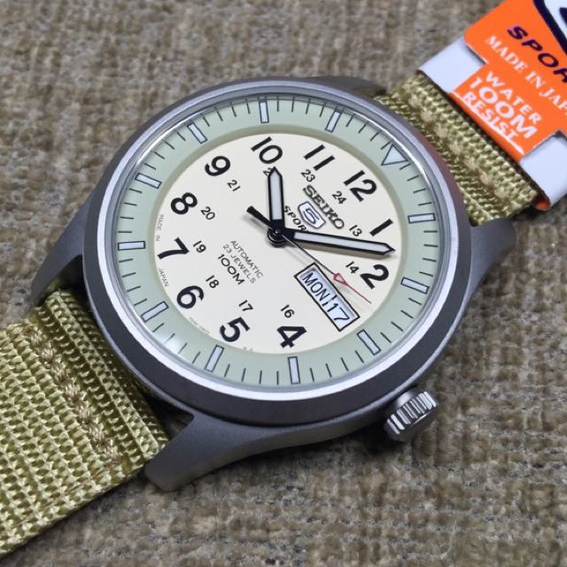 seiko 5 snzg07j1
